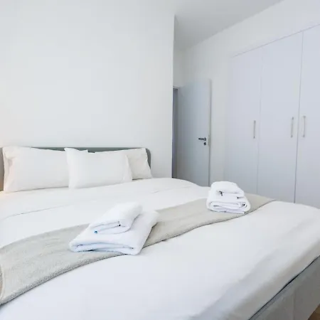 Bright Near The By The Front Desk Διαμέρισμα Λεμεσός