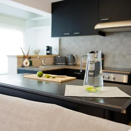 Apartamento Bright Near The By The Front Desk *